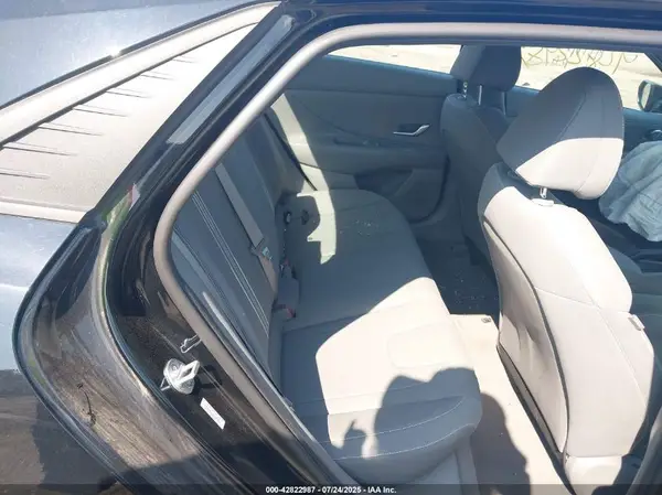 KMHLM4AG4MU180551 2021 HYUNDAI ELANTRA - Image 8