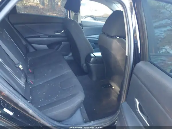 KMHLM4AG4MU182915 2021 HYUNDAI ELANTRA - Image 8