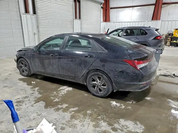 KMHLM4AG4MU194322 2021 HYUNDAI ELANTRA - Image 2