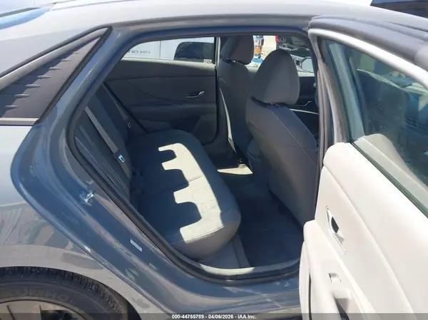 KMHLM4AG4MU209837 2021 HYUNDAI ELANTRA - Image 8