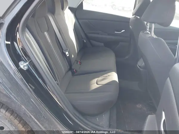 KMHLM4AG4NU215638 2022 HYUNDAI ELANTRA - Image 8