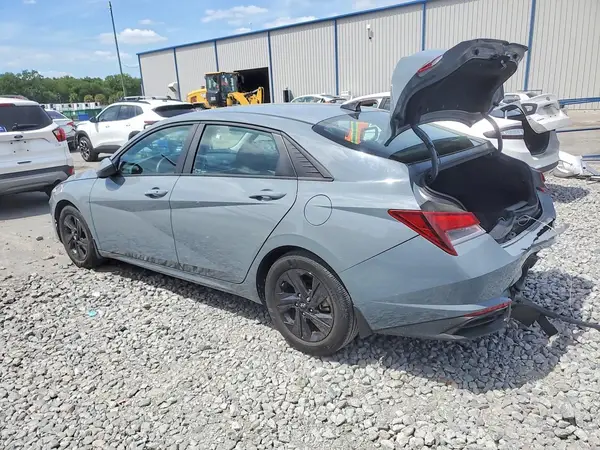 KMHLM4AG4NU238837 2022 HYUNDAI ELANTRA - Image 2