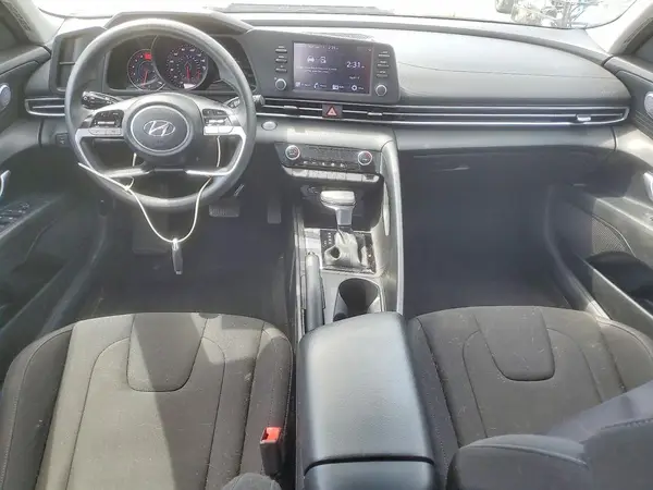 KMHLM4AG4NU238837 2022 HYUNDAI ELANTRA - Image 8