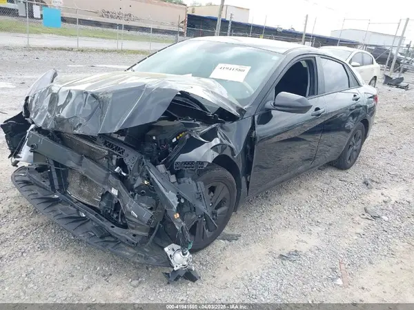 KMHLM4AG4NU247456 2022 HYUNDAI ELANTRA - Image 2