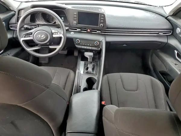 KMHLM4AG4NU253645 2022 HYUNDAI ELANTRA - Image 8