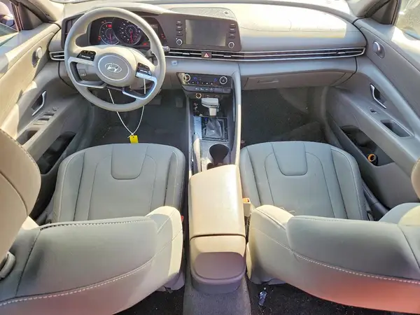 KMHLM4AG4NU264239 2022 HYUNDAI ELANTRA - Image 8