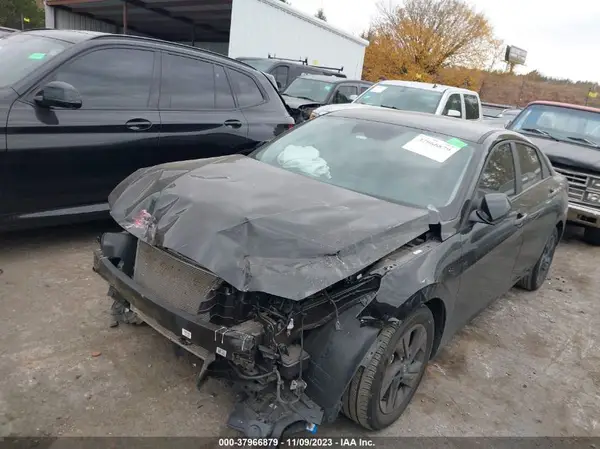 KMHLM4AG4NU265665 2022 HYUNDAI ELANTRA - Image 2
