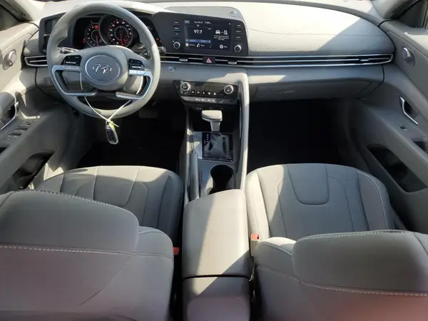 KMHLM4AG4NU273264 2022 HYUNDAI ELANTRA - Image 8