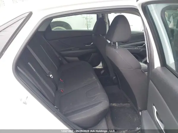 KMHLM4AG4NU276651 2022 HYUNDAI ELANTRA - Image 8