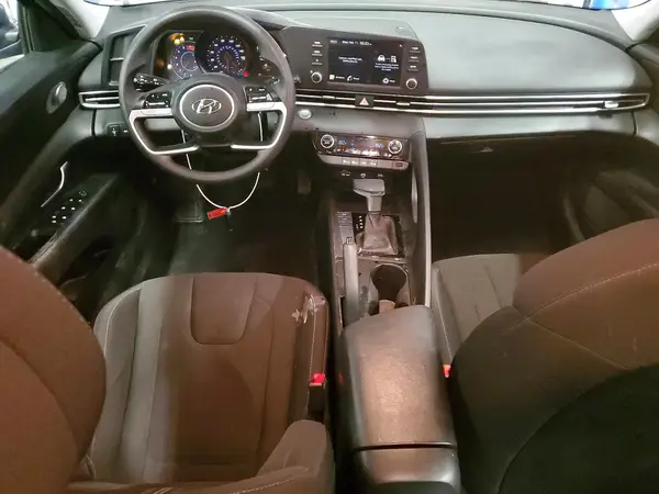 KMHLM4AG4NU283261 2022 HYUNDAI ELANTRA - Image 8