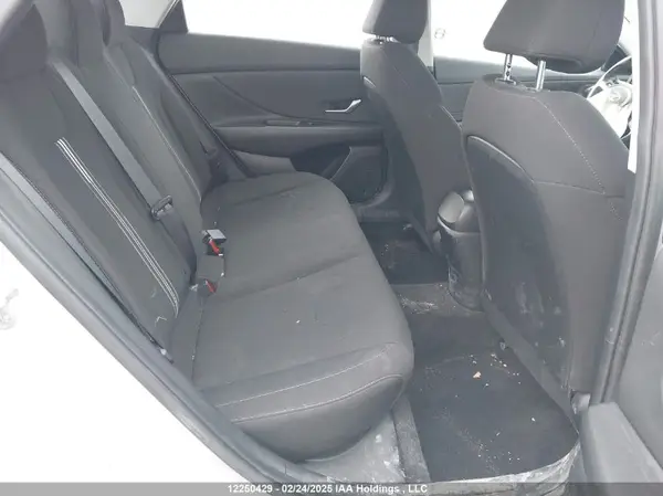 KMHLM4AG4NU284801 2022 HYUNDAI ELANTRA - Image 8