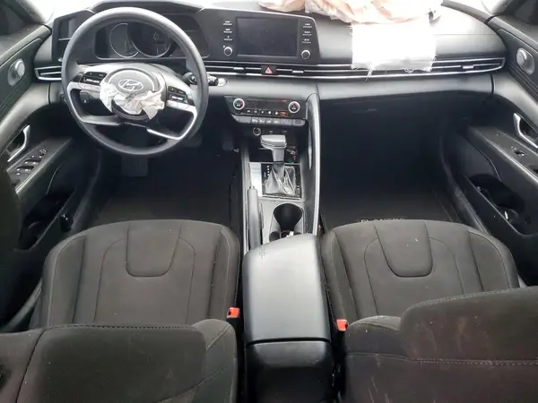 KMHLM4AG4NU286550 2022 HYUNDAI ELANTRA - Image 8