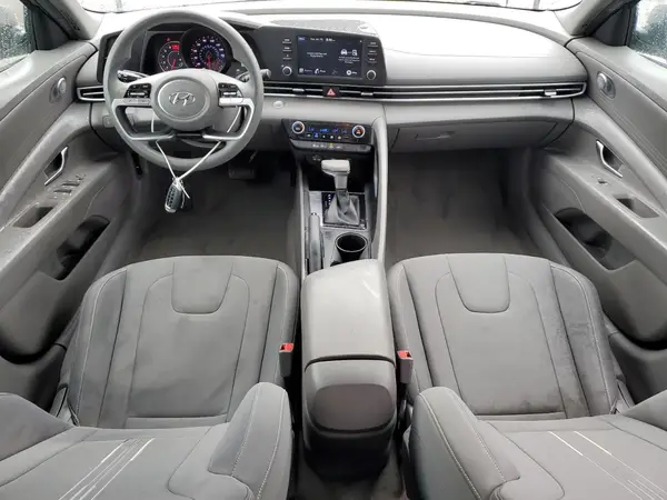 KMHLM4AG4NU293322 2022 HYUNDAI ELANTRA - Image 8