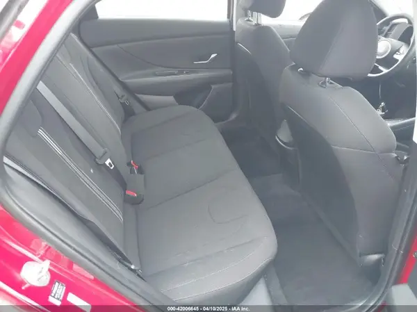 KMHLM4AG4NU311544 2022 HYUNDAI ELANTRA - Image 8