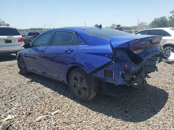 KMHLM4AG4NU312161 2022 HYUNDAI ELANTRA - Image 2
