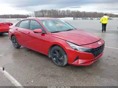 KMHLM4AG4NU312239 2022 HYUNDAI ELANTRA