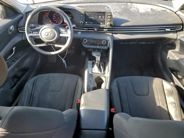 KMHLM4AG4NU313827 2022 HYUNDAI ELANTRA - Image 8
