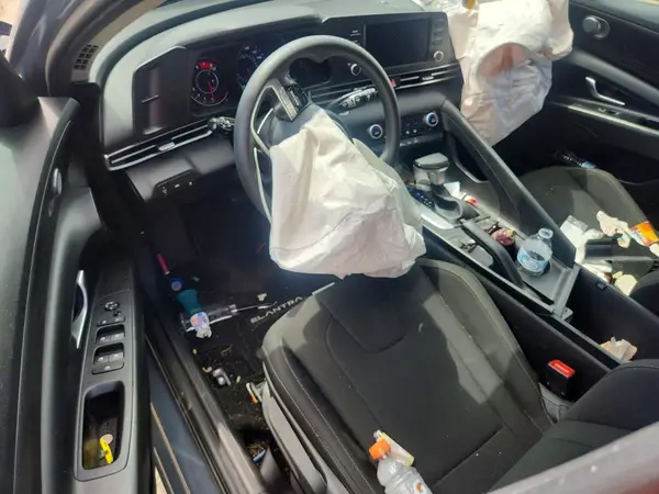 KMHLM4AG4NU316002 2022 HYUNDAI ELANTRA - Image 8