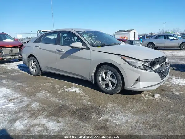 KMHLM4AG4NU316131 2022 HYUNDAI ELANTRA - Image 1