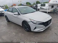 KMHLM4AG4NU318588 2022 HYUNDAI ELANTRA