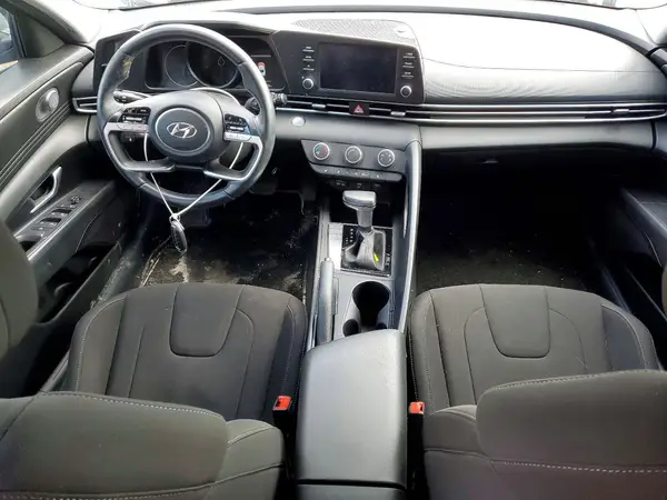 KMHLM4AG4NU324634 2022 HYUNDAI ELANTRA - Image 8