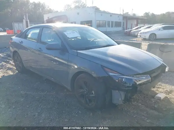 KMHLM4AG4NU331177 2022 HYUNDAI ELANTRA - Image 1