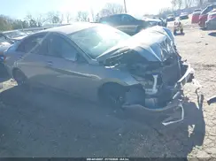 KMHLM4AG4NU332426 2022 HYUNDAI ELANTRA