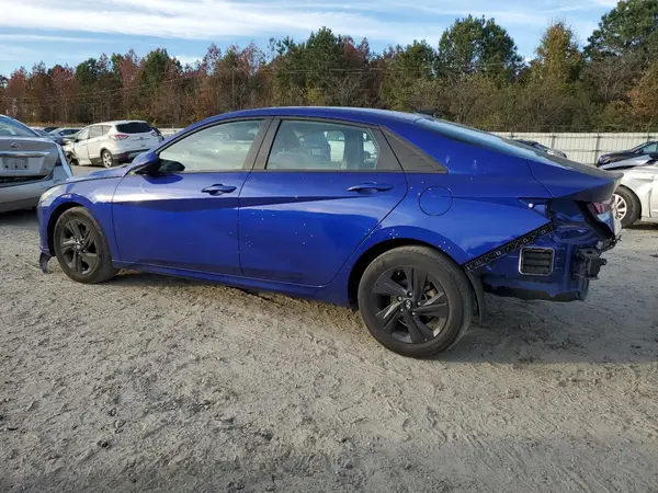 KMHLM4AG4NU334290 2022 HYUNDAI ELANTRA - Image 2