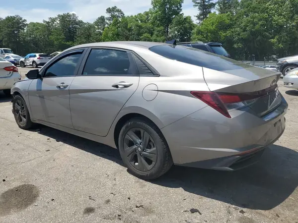 KMHLM4AG4NU344897 2022 HYUNDAI ELANTRA - Image 2