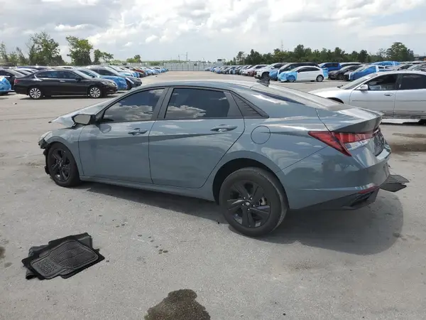 KMHLM4AG4NU351820 2022 HYUNDAI ELANTRA - Image 2