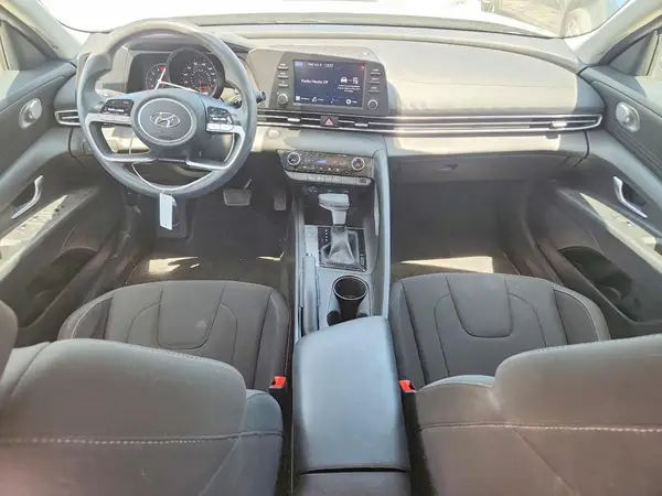 KMHLM4AG4NU352594 2022 HYUNDAI ELANTRA - Image 8