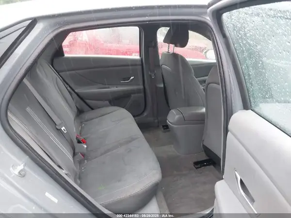KMHLM4AG4NU353146 2022 HYUNDAI ELANTRA - Image 8