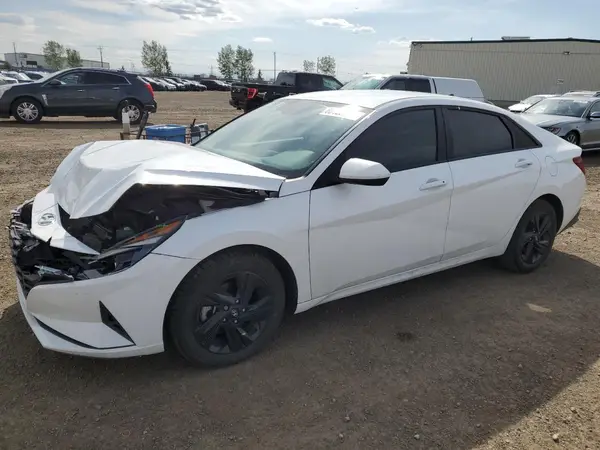 KMHLM4AG4NU358900 2022 HYUNDAI ELANTRA - Image 1