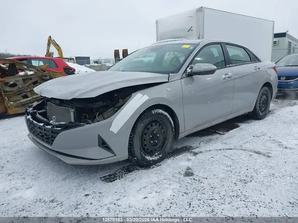 KMHLM4AG4NU362705 2022 HYUNDAI ELANTRA - Image 2