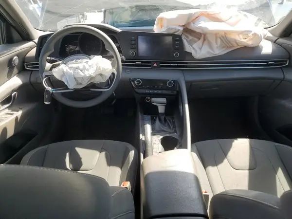 KMHLM4AG4NU364356 2022 HYUNDAI ELANTRA - Image 8