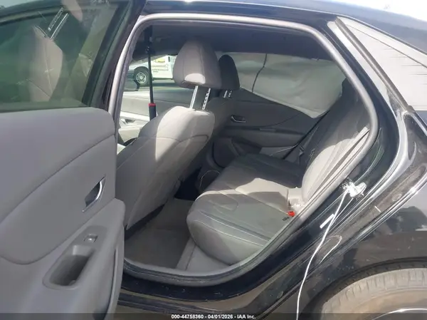 KMHLM4AG4PU371942 2023 HYUNDAI ELANTRA - Image 8
