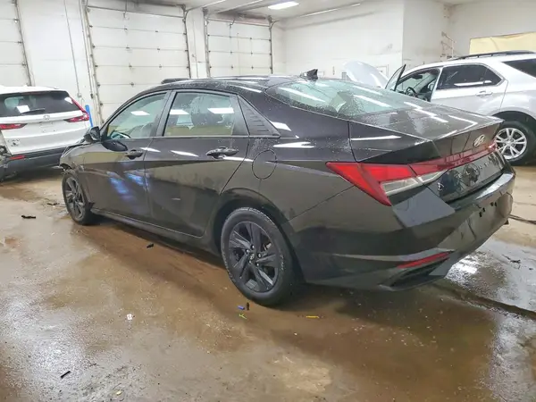 KMHLM4AG4PU371973 2023 HYUNDAI ELANTRA - Image 2