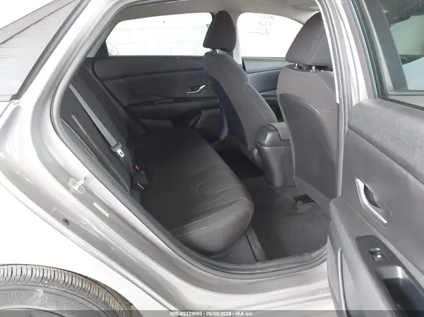 KMHLM4AG4PU373030 2023 HYUNDAI ELANTRA - Image 8
