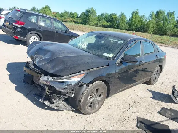 KMHLM4AG4PU373206 2023 HYUNDAI ELANTRA - Image 2