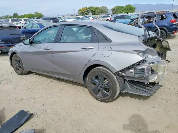 KMHLM4AG4PU378454 2023 HYUNDAI ELANTRA - Image 2