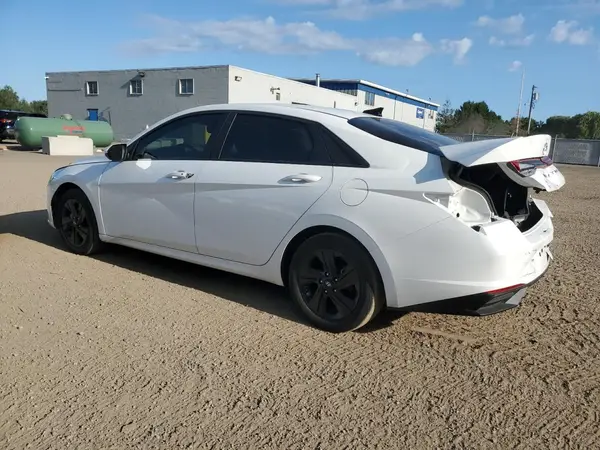 KMHLM4AG4PU379040 2023 HYUNDAI ELANTRA - Image 2