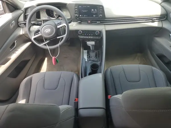 KMHLM4AG4PU379295 2023 HYUNDAI ELANTRA - Image 8