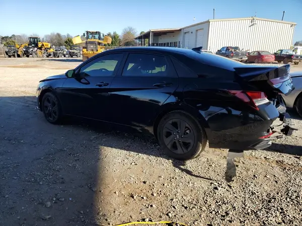 KMHLM4AG4PU387705 2023 HYUNDAI ELANTRA - Image 2