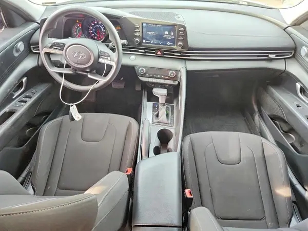 KMHLM4AG4PU393133 2023 HYUNDAI ELANTRA - Image 8