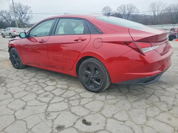 KMHLM4AG4PU393195 2023 HYUNDAI ELANTRA - Image 2