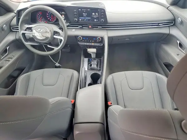 KMHLM4AG4PU393195 2023 HYUNDAI ELANTRA - Image 8