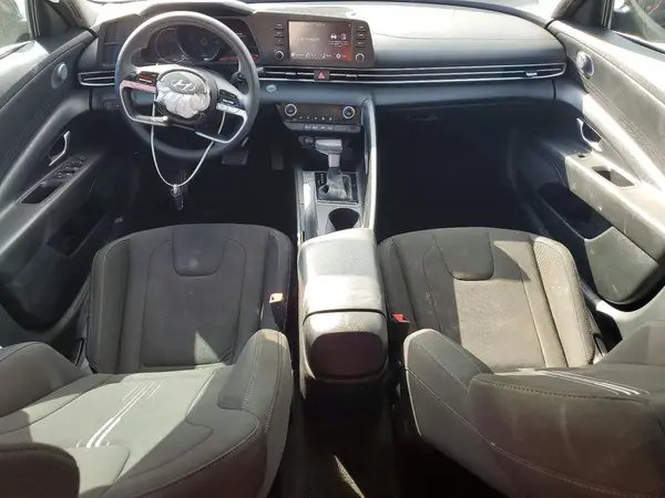 KMHLM4AG4PU405989 2023 HYUNDAI ELANTRA - Image 8