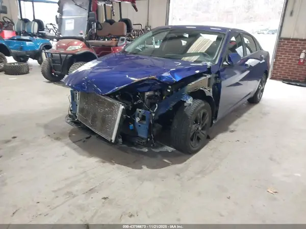 KMHLM4AG4PU409248 2023 HYUNDAI ELANTRA - Image 2