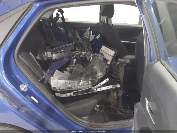 KMHLM4AG4PU409248 2023 HYUNDAI ELANTRA - Image 8