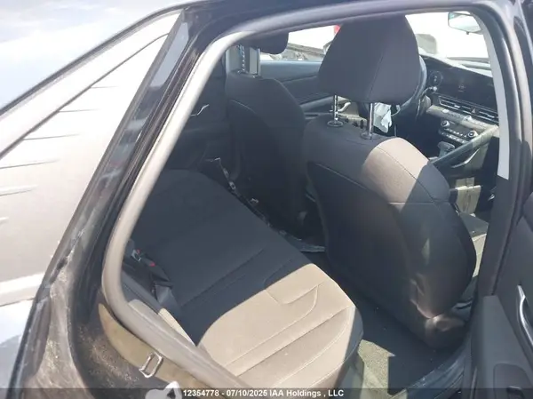 KMHLM4AG4PU417575 2023 HYUNDAI ELANTRA - Image 8